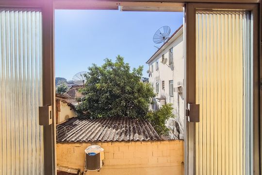 Quarto 2 de apartamento para alugar com 2 quartos, 60m² em Vila da Penha, Rio de Janeiro