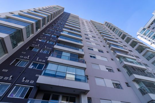 Fachada de apartamento para alugar com 2 quartos, 65m² em Lapa, São Paulo