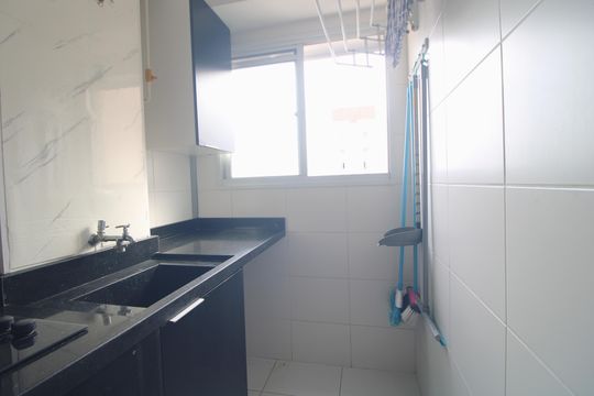 Área de serviço de apartamento para alugar com 2 quartos, 41m² em Jardim Prudência, São Paulo