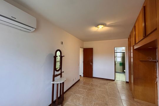 Suíte de apartamento à venda com 3 quartos, 104m² em Recreio dos Bandeirantes, Rio de Janeiro