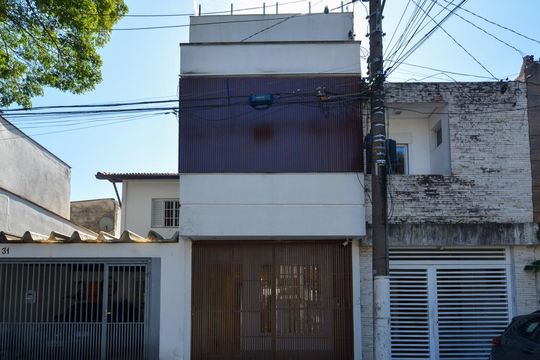 FACHADA de casa de condomínio para alugar com 3 quartos, 180m² em Jardim Trussardi, São Paulo