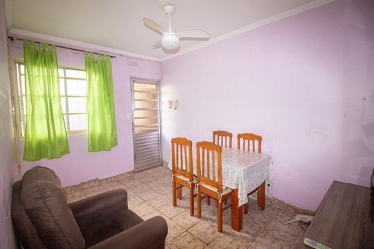 Sala de apartamento para alugar com 2 quartos, 48m² em Chácara Santana, São Paulo