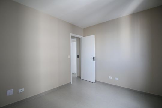 Quarto 2 de apartamento para alugar com 3 quartos, 68m² em Jardim Henriqueta, Taboão da Serra