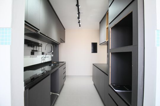 Cozinha de apartamento para alugar com 3 quartos, 68m² em Jardim Henriqueta, Taboão da Serra