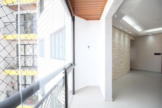 Varanda Sala de apartamento para alugar com 3 quartos, 68m² em Jardim Henriqueta, Taboão da Serra