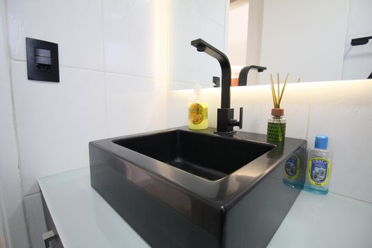 Banheiro  de apartamento para alugar com 3 quartos, 68m² em Jardim Henriqueta, Taboão da Serra