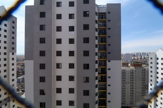 Vista Quarto 2 de apartamento para alugar com 2 quartos, 68m² em Jardim Henriqueta, Taboão da Serra