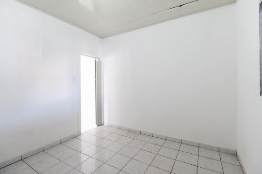 Quarto de casa para alugar com 1 quarto, 50m² em Vila Curuçá Velha, São Paulo