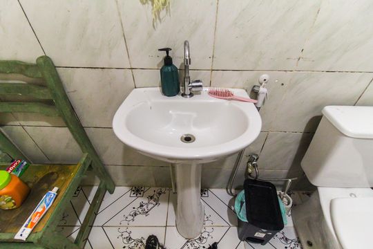 Banheiro 2 de casa para alugar com 2 quartos, 125m² em Vila Taquari, São Paulo