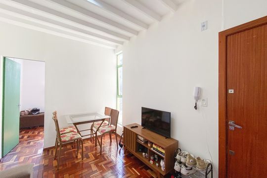 Apartamento à venda com 2 quartos, 38m² em Inconfidentes, Contagem