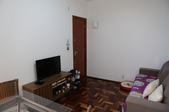 Apartamento à venda com 2 quartos, 38m² em Inconfidentes, Contagem