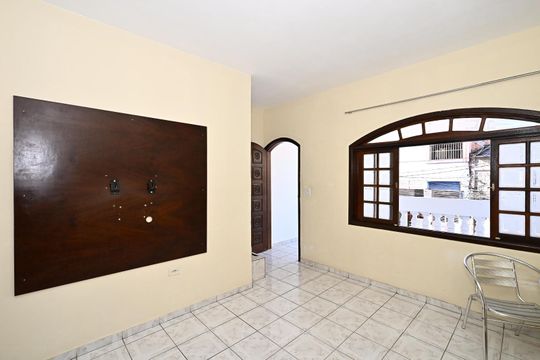 Sala de casa para alugar com 3 quartos, 220m² em Jardim Maria Rosa, Taboão da Serra