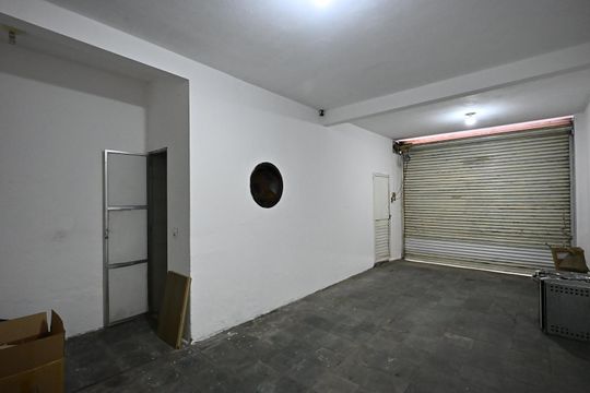 Garagem de casa para alugar com 3 quartos, 220m² em Jardim Maria Rosa, Taboão da Serra