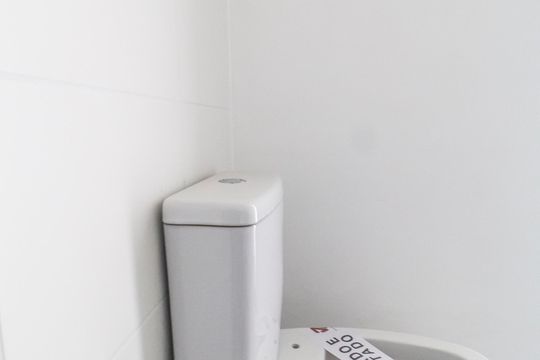 Banheiro 2 de apartamento para alugar com 3 quartos, 73m² em Jardim Esperanca, Barueri