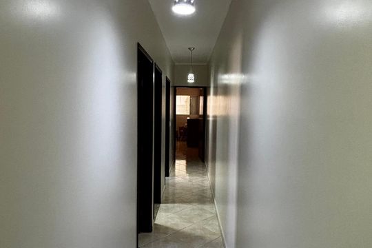 Corredor de casa à venda com 3 quartos, 150m² em Parque Novo Oratório, Santo André