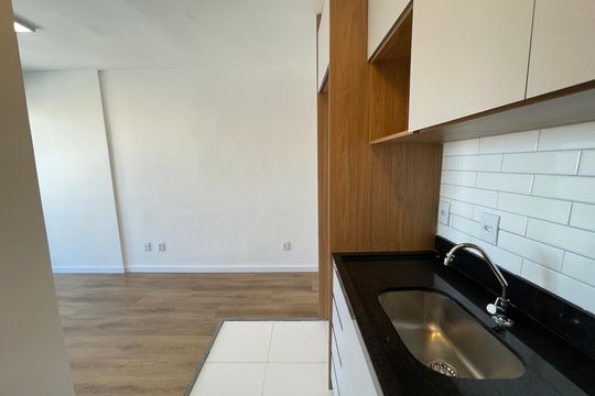 Cozinha de apartamento para alugar com 1 quarto, 31m² em Butantã, São Paulo