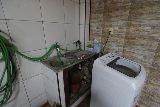 Área de serviço de casa de condomínio à venda com 5 quartos, 340m² em Tanque, Rio de Janeiro