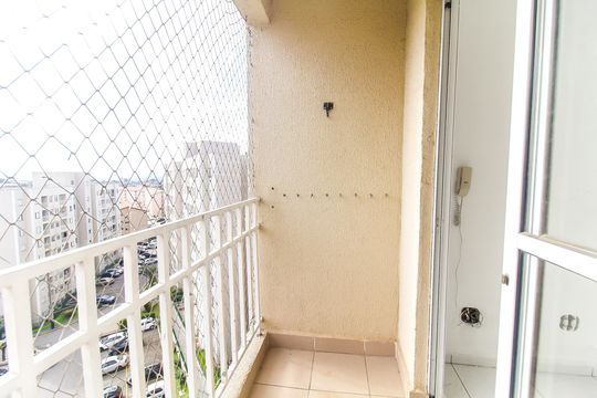 Sacada de apartamento para alugar com 2 quartos, 42m² em Jardim Sao Miguel, Ferraz de Vasconcelos