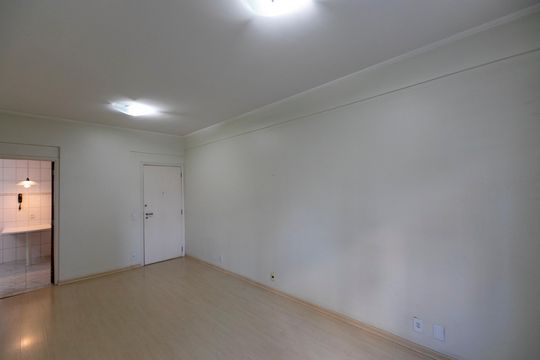 SALA DOIS AMBIENTES de apartamento para alugar com 3 quartos, 100m² em Cambuí, Campinas