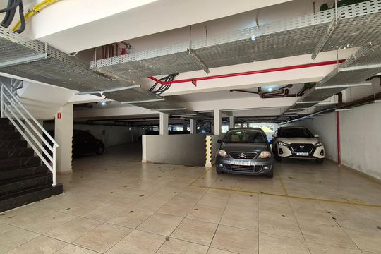 Garagem de apartamento à venda com 3 quartos, 100m² em Vila Assunção, Santo André