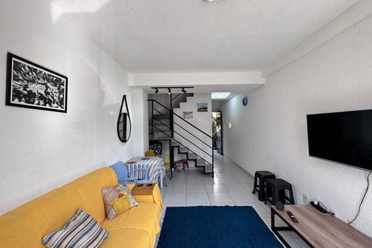 Sala de casa de condomínio para alugar com 2 quartos, 84m² em Vargem Grande, Rio de Janeiro