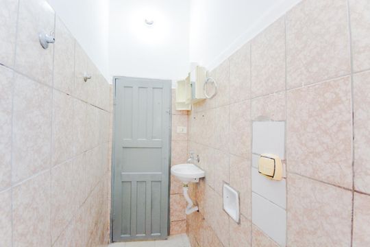 Banheiro de casa para alugar com 1 quarto, 50m² em Jardim Alvorada, Guarulhos