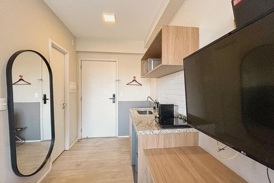 Cozinha de apartamento à venda com 1 quarto, 23m² em Jardim das Acacias, São Paulo