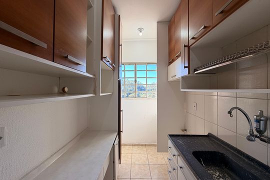 Cozinha de apartamento à venda com 2 quartos, 48m² em Vila Nambi, Jundiaí