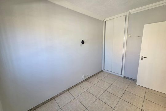 Banheiro social  de apartamento à venda com 2 quartos, 48m² em Nova Floresta, Belo Horizonte