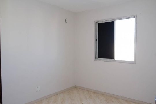 Quarto 2 de apartamento para alugar com 2 quartos, 71m² em Vila Fatima, São Paulo