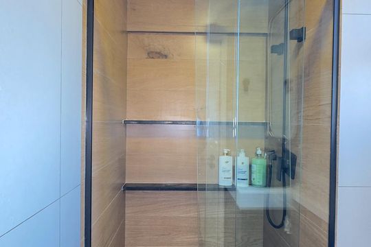 Banheiro de kitnet/studio para alugar com 1 quarto, 31m² em Santo Amaro, São Paulo