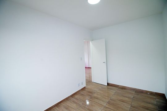 Quarto 1 de apartamento à venda com 2 quartos, 56m² em Vaz Lobo, Rio de Janeiro