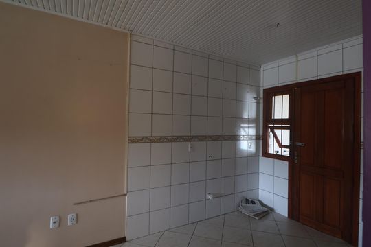 Sala/Cozinha de casa à venda com 2 quartos, 80m² em São José, Canoas