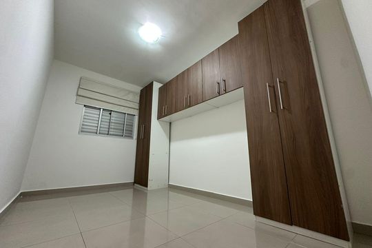 Quarto de apartamento à venda com 2 quartos, 50m² em Gramadão, Jundiaí