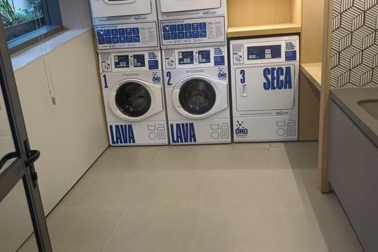 Área externa de kitnet/studio para alugar com 1 quarto, 28m² em Jardim das Acacias, São Paulo