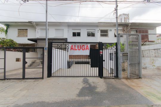Fachada de casa para alugar com 3 quartos, 120m² em Vila Mariana, São Paulo