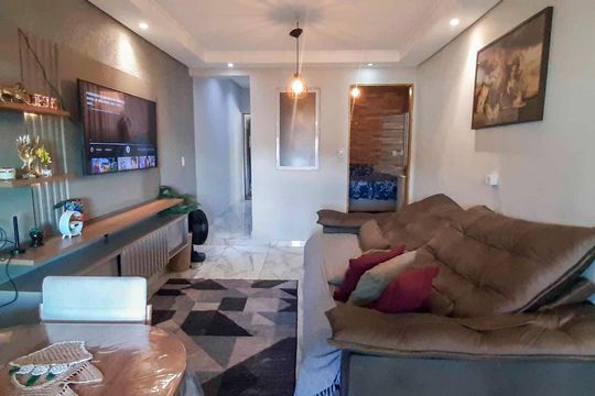 Casa para alugar com 5 quartos, 250m² em Jardim Primeiro de Maio (chacara Fazendinha), Osasco