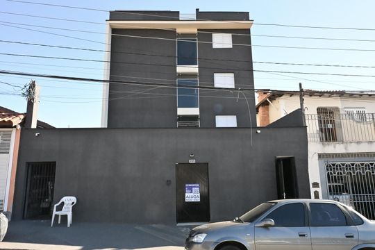 Fachada de kitnet/studio para alugar com 1 quarto, 20m² em Ferreira, São Paulo