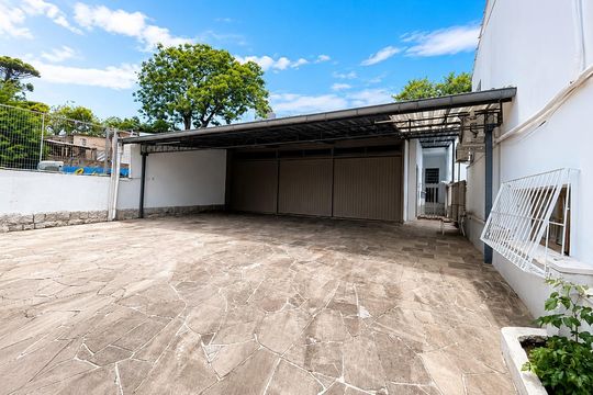 Área comum de casa para alugar com 4 quartos, 486m² em Partenon, Porto Alegre