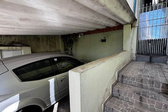 Garagem de casa à venda com 3 quartos, 125m² em Jardim Utinga, Santo André