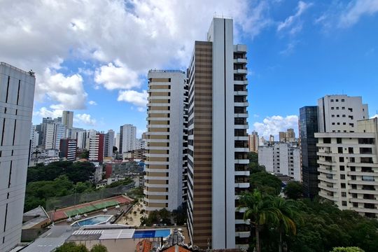 Sala  de apartamento para alugar com 1 quarto, 56m² em Graça, Salvador