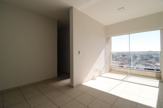 Sala de apartamento para alugar com 2 quartos, 56m² em Marta Helena, Uberlândia