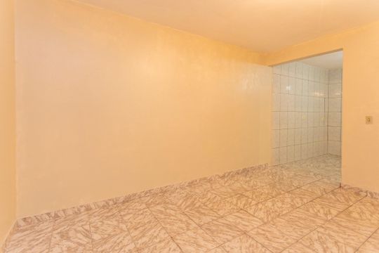 Quarto de casa para alugar com 1 quarto, 35m² em Jardim Varginha, São Paulo