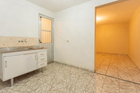 Sala/Cozinha de casa para alugar com 1 quarto, 35m² em Jardim Varginha, São Paulo