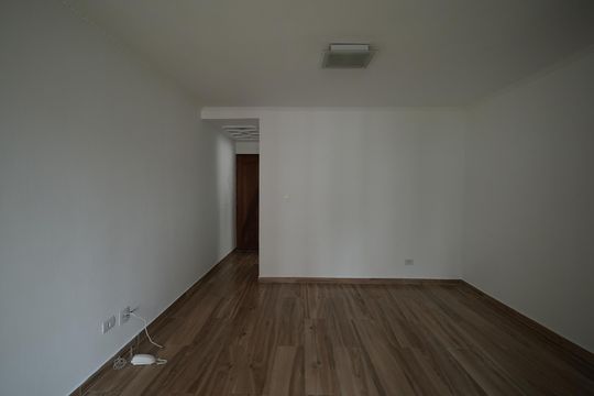 Sala de apartamento à venda com 3 quartos, 69m² em Jardim do Estádio, Santo André