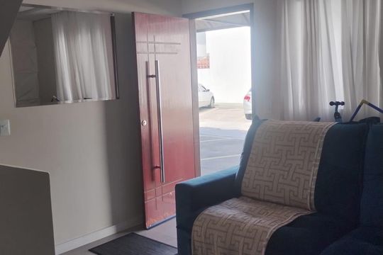 Quarto de casa de condomínio à venda com 2 quartos, 50m² em Vila João Ramalho, Santo André