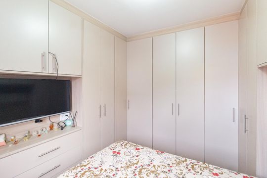 Quarto 1 de casa de condomínio para alugar com 2 quartos, 64m² em Pestana, Osasco