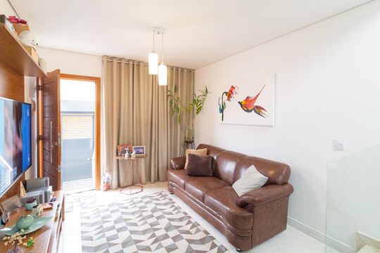 Casa de Condomínio para alugar com 2 quartos, 64m² em Pestana, Osasco