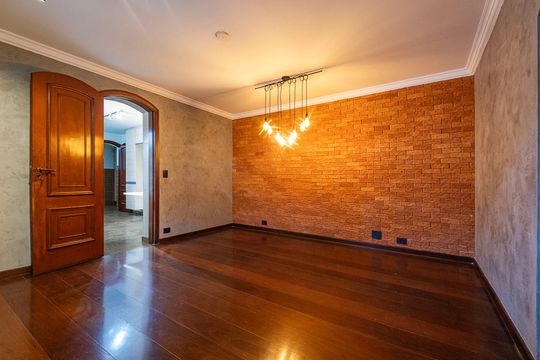 Sala de casa à venda com 3 quartos, 240m² em Jardim Paulista, São Paulo