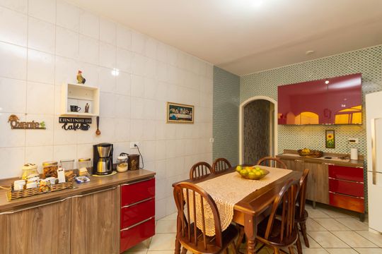 Cozinha de casa para alugar com 3 quartos, 300m² em Jardim Robru, São Paulo